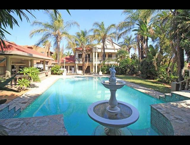 5 BEDROOM HOUSE FOR SALE IN DOWERGLEN EXT 3